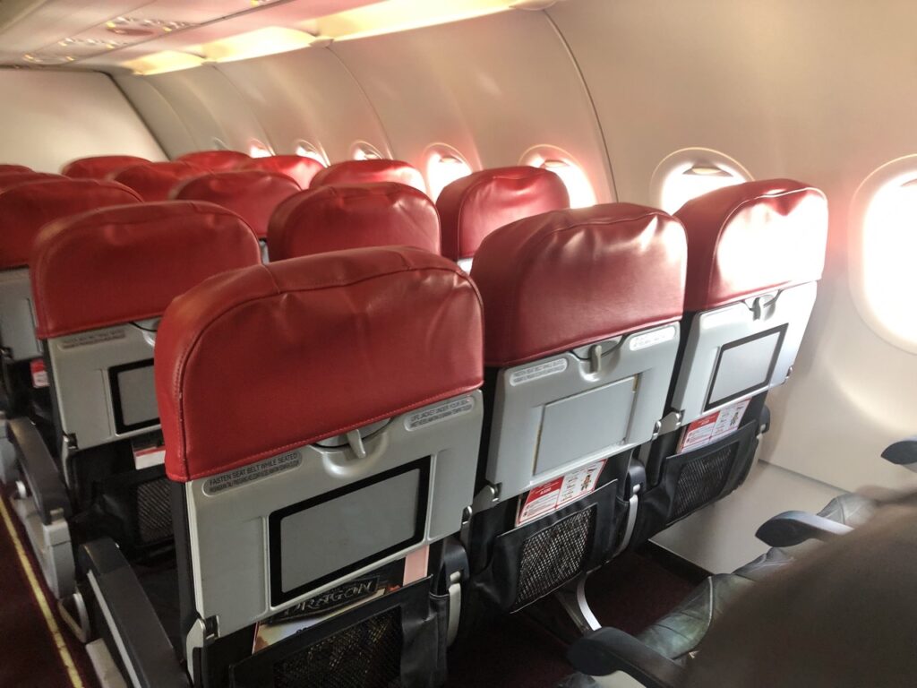 エアアジア（Airasia）機内の様子2